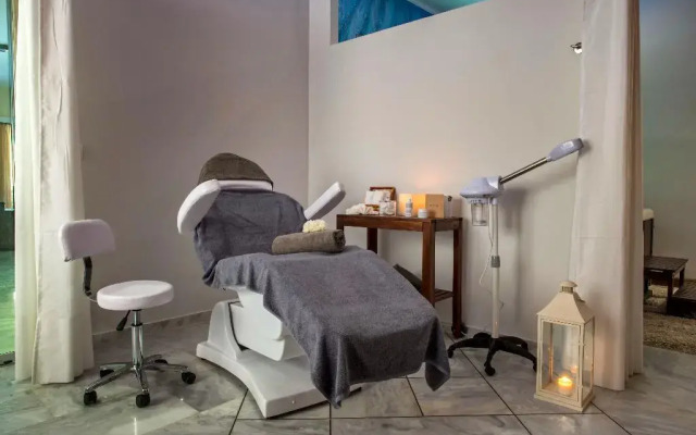 Paxos Club Resort & SPA