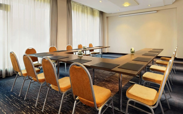 Sheraton Frankfurt Airport Hotel & Conference Center