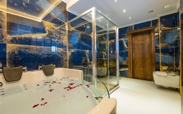 Reis Royal Hotel