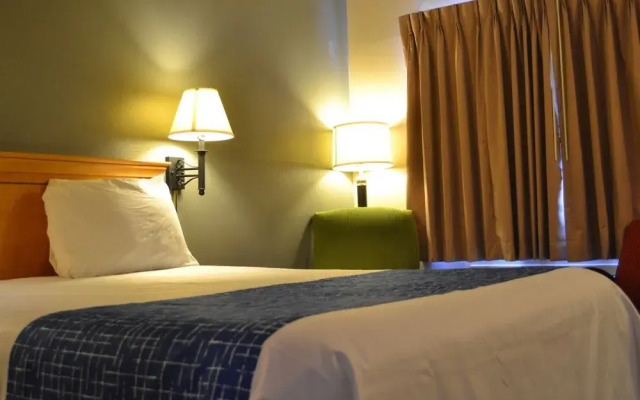 Travelodge by Wyndham Sea-Tac Airport North