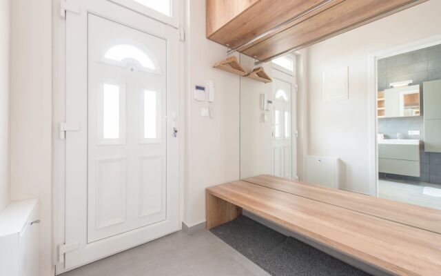 Oasis Apartments - Westend I