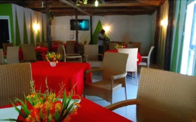 Hotel Ichaweri