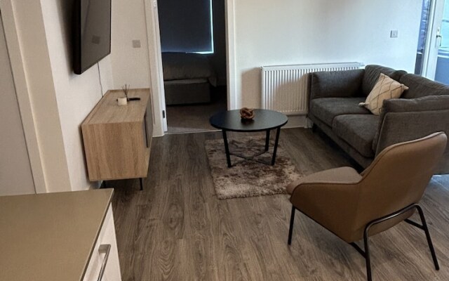 Immaculate 2-bed Apartment in London
