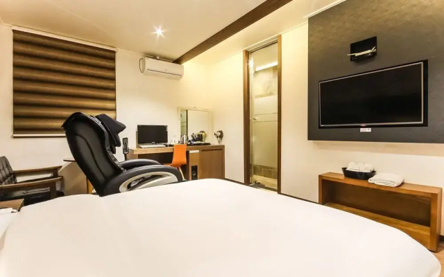 Wanju J Self Check-in Motel