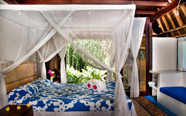 Bloo Lagoon Eco Village