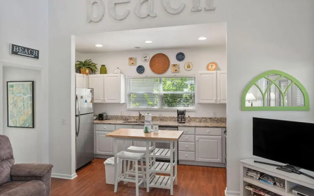 Newly Remodeled 3 Bed Home in Heart of Fripp Island