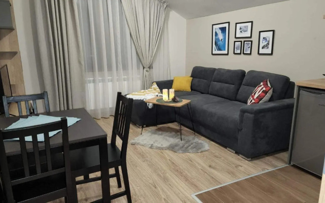 Арборо Боровец Гардънс Е 68