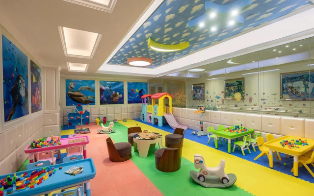 Crowne Plaza Resort Sanya Bay by IHG