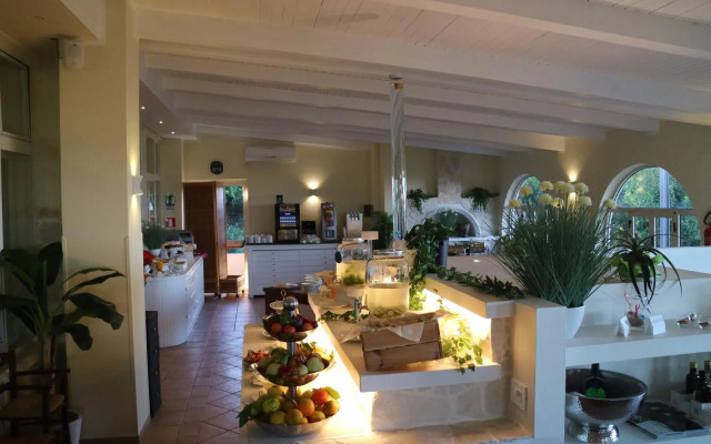 La Bussola Hotel Restaurant