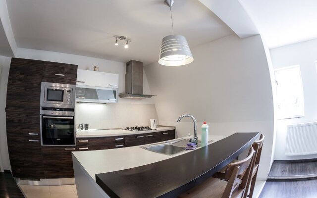 Apartment under Prague Eiffel Tower
