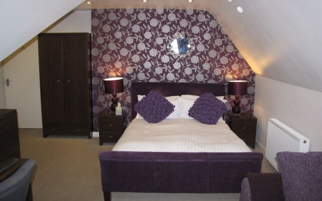 Ashmira Guest House