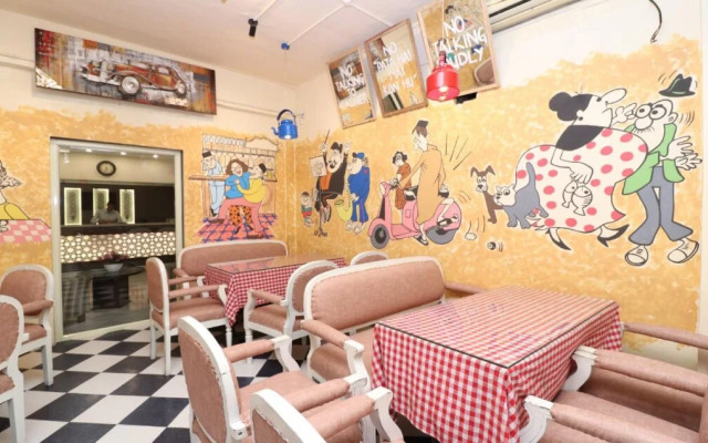 The Central Palm Hotel by OYO Rooms