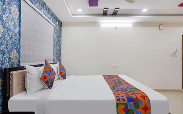 Fabhotel Sri Karthikeya Grand