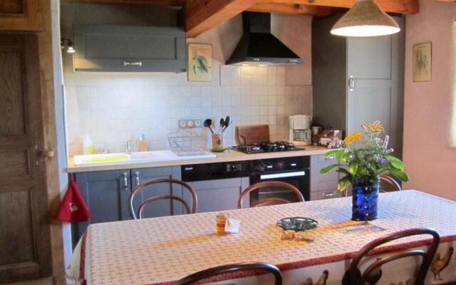 Gite Apinac, 4 pièces, 6 personnes - FR-1-496-188