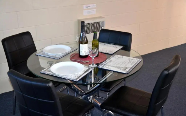 Castaway Holiday Apartments