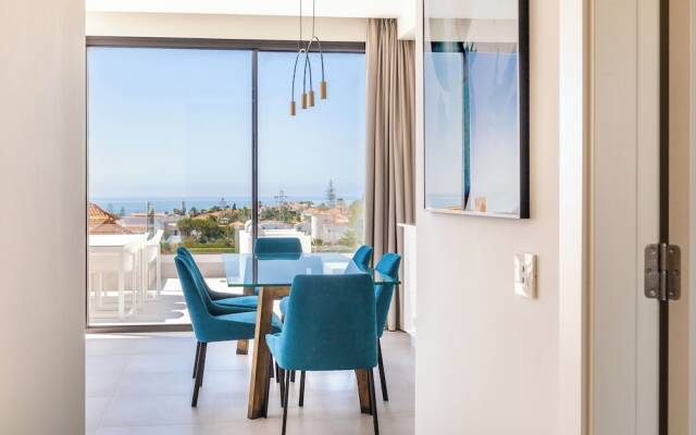 Seaview Residence with pool