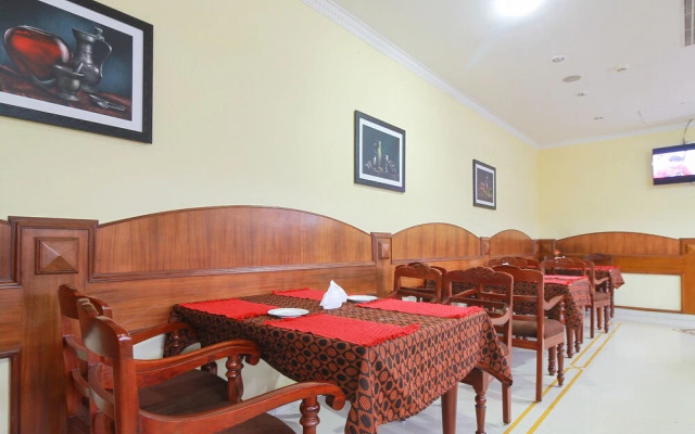 OYO 28567 Krishna Holiday Village