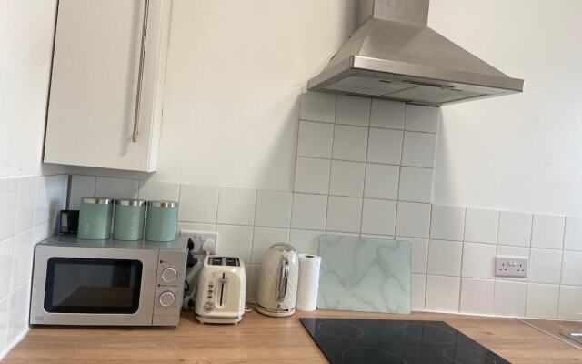 Stunning 2-bed Apartment in Twickenham