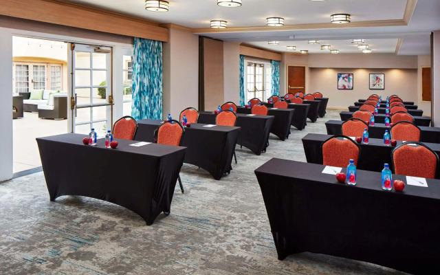Hilton Garden Inn Valencia Six Flags