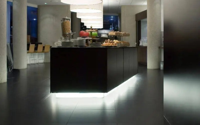 DoubleTree by Hilton Rotterdam Centre Hotel