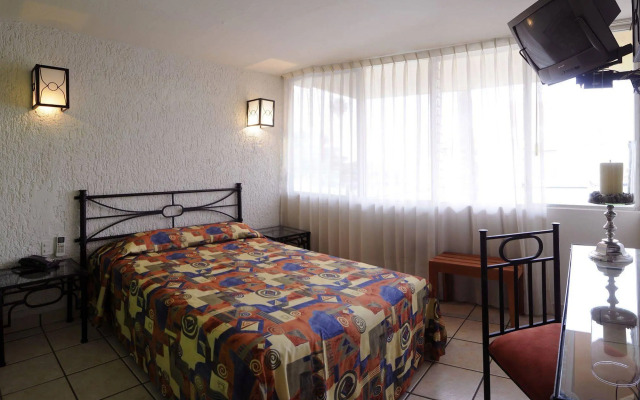 Hotel Arboledas Expo