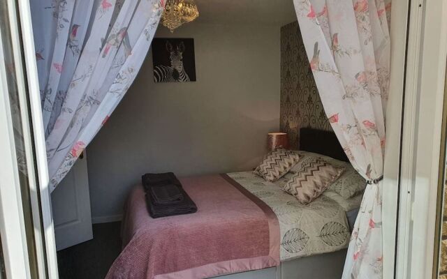 The Wee Studio For Two