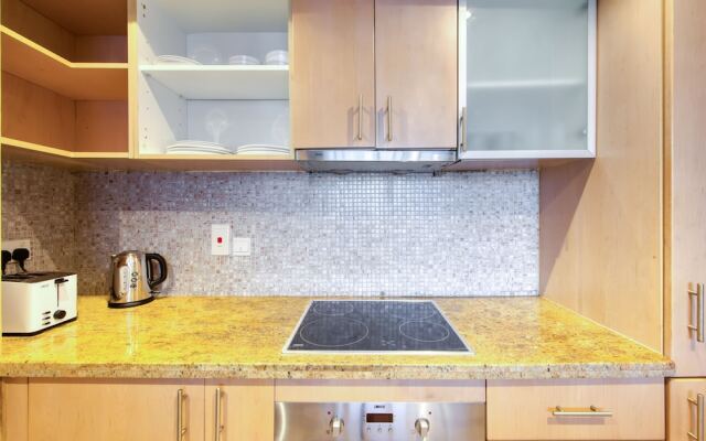 Fairfield Tower by Raine & Horne Holiday Homes