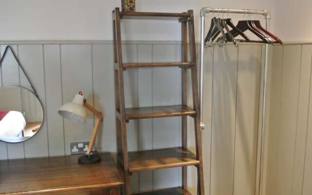 The Crown Pub, Dining & Rooms