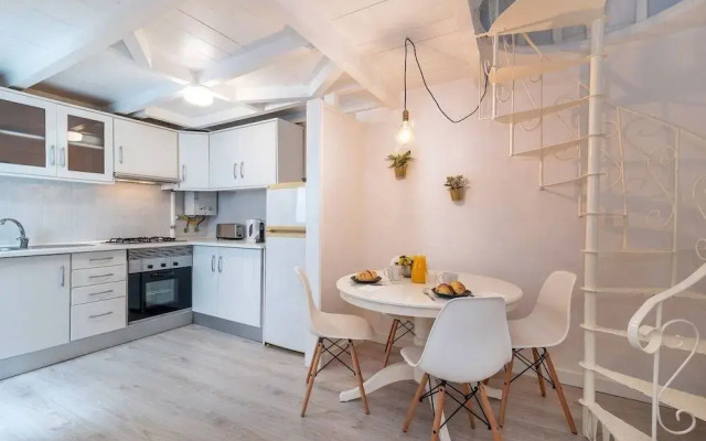 Urban &Trendy Duplex close to Lx Factory