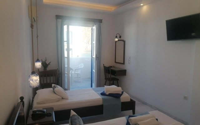 Adonis Hotel Naxos