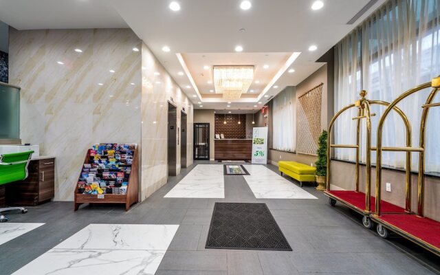 LeTap Hotel near AirTrain JFK Airport