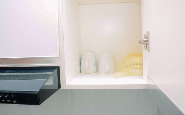 Comfy with Modern Style 1BR Grand Kamala Lagoon Apartment