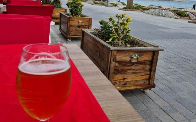 Luxury 2-bed Apartment in Didim - Sleeps 6