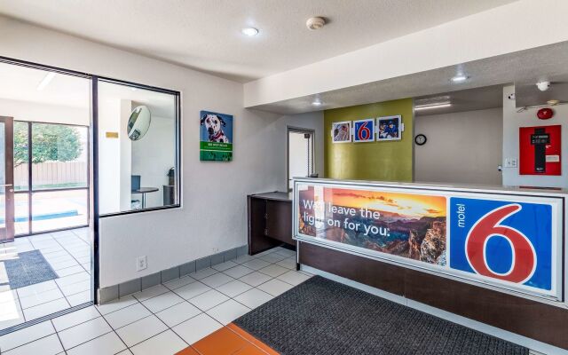 Motel 6 Bellmead, TX - Waco