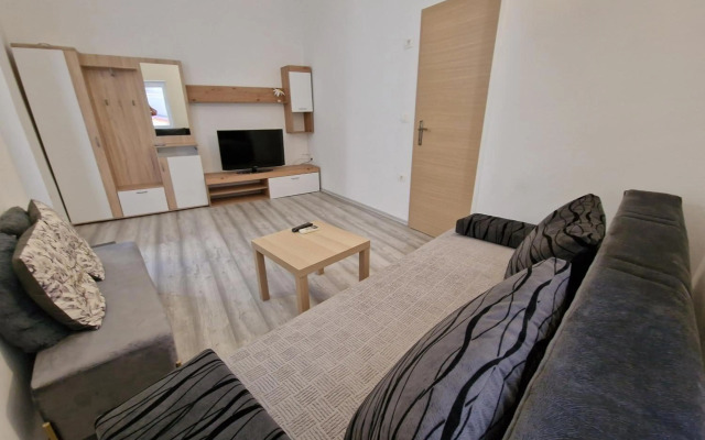 Secret Garden Apartment