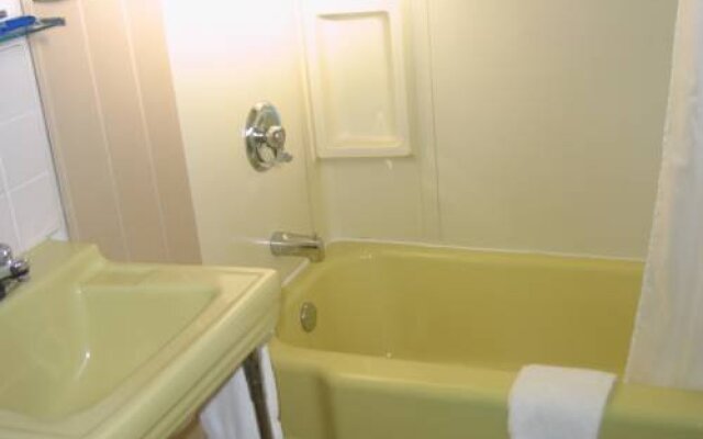 Town & Country Motel