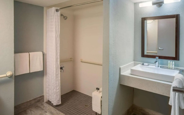 DoubleTree by Hilton Hotel Austin Northwest Arboretum