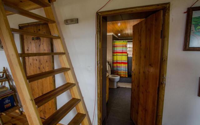 Caldeira Guesthouse