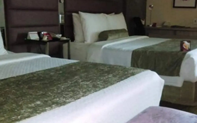 Crowne Plaza Toluca-lancaster