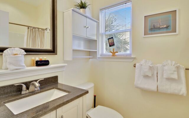4513viewrempslnh - A View to Remember