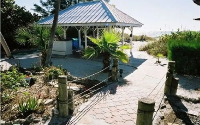 Sandpiper Inn
