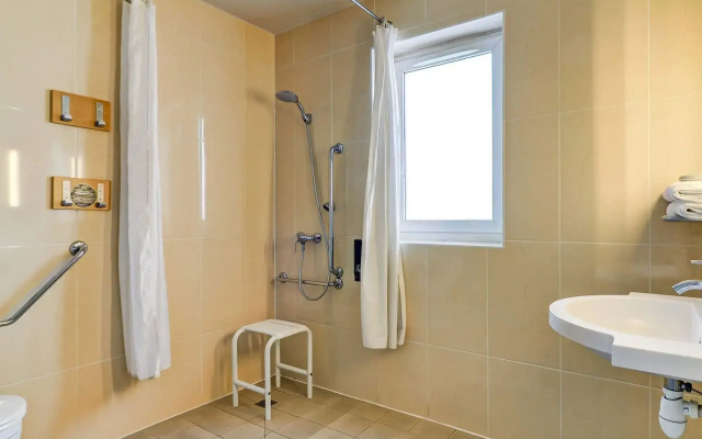 B&B HOTEL DIJON Nord