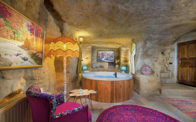 Cappadocia Splendid Cave Hotel