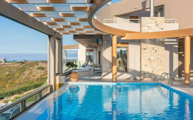 Luxury Villa With Heated Pool 700m to the Beach