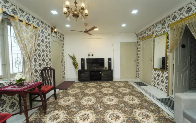 Blue Horizon Apartment 2bhk Nr Marina Beach