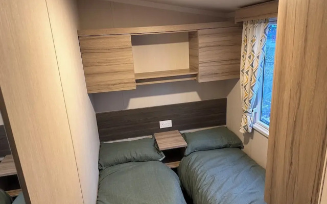 3br-sleeps6-parking-pool-nearbeach&skegness