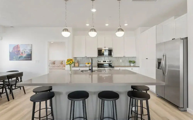 Sand Cove Retreat 5 Bedroom Townhouse