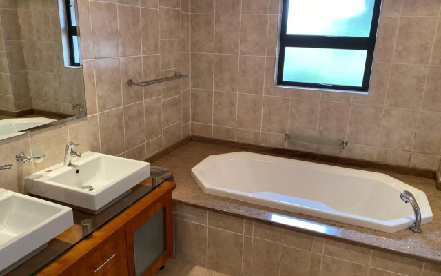 Zimbali Villa 10, Ebuhleni