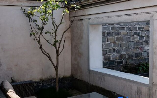 Ningbo Cloud Hotel (Cicheng Ancient County Chengchenghuang Temple)