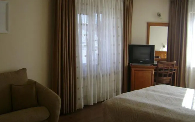 Bella Vista Family Hotel